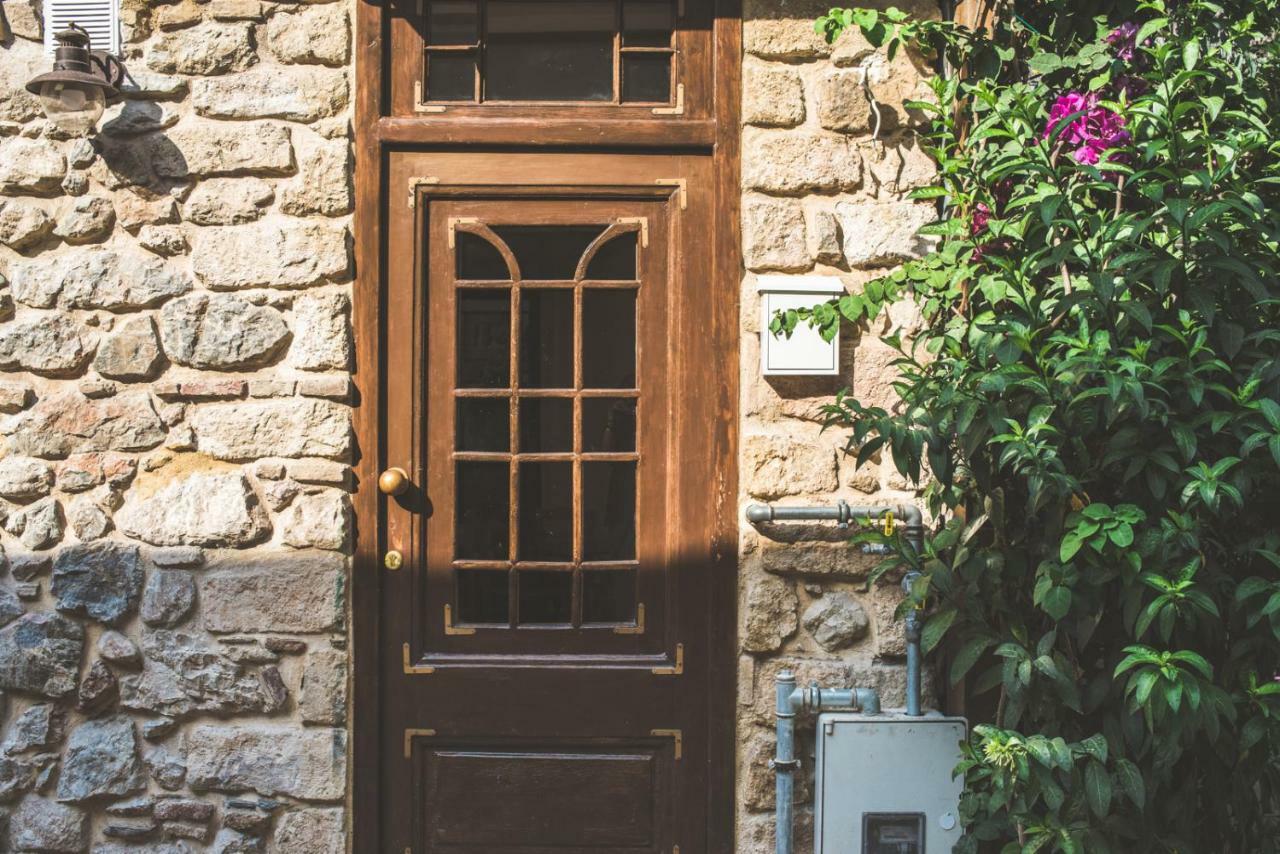 Stone House Near Acropolis - Living Stone Diamond Lejlighed Athen Eksteriør billede